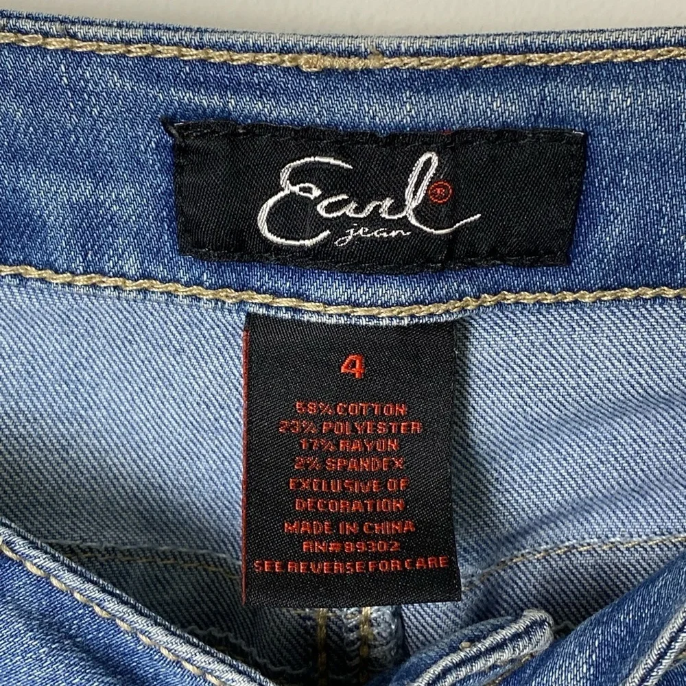 Earl Jeans Women's Blue capris Jeans - Picture 2 of 5